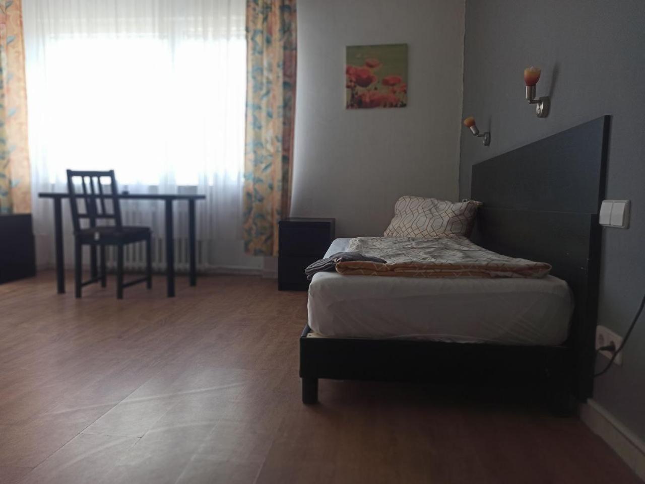 Monteurzimmer - Waldbronn Dış mekan fotoğraf
